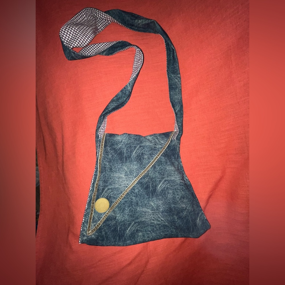 Veo crossbody sling bag